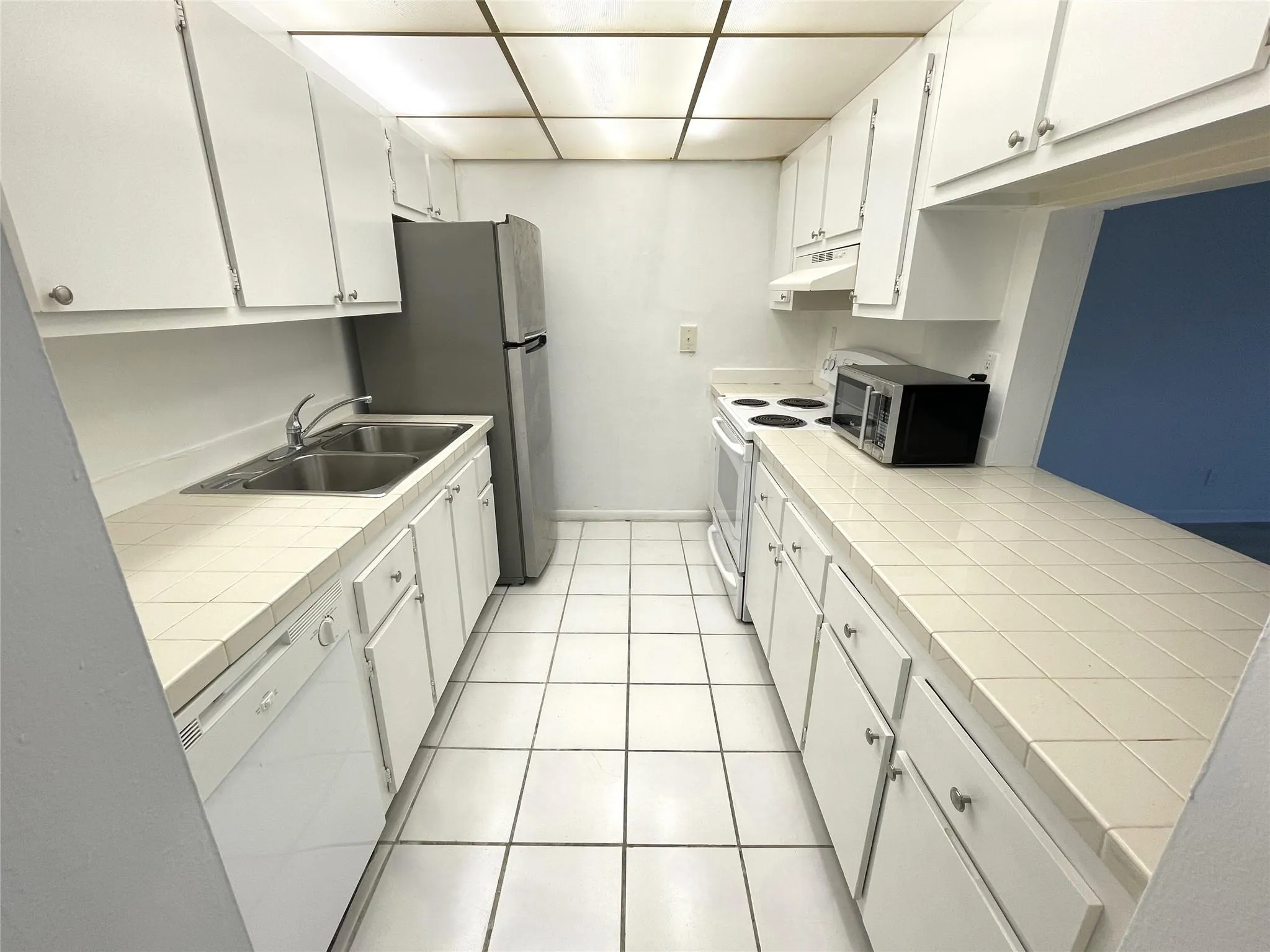 2050 N Congress Ave, #405