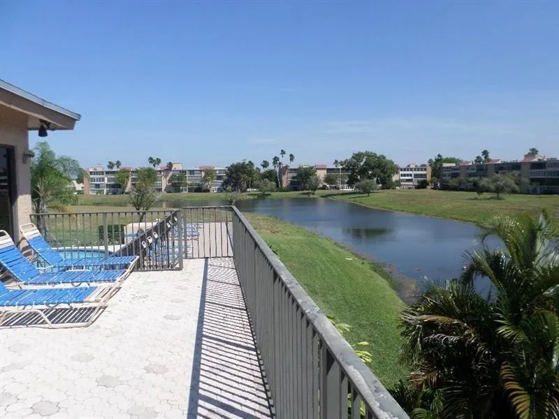 7431 NW 1st St, #401