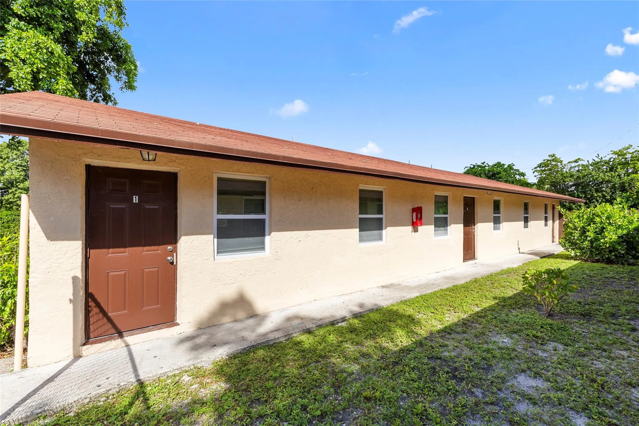 229 NW 12th Ct