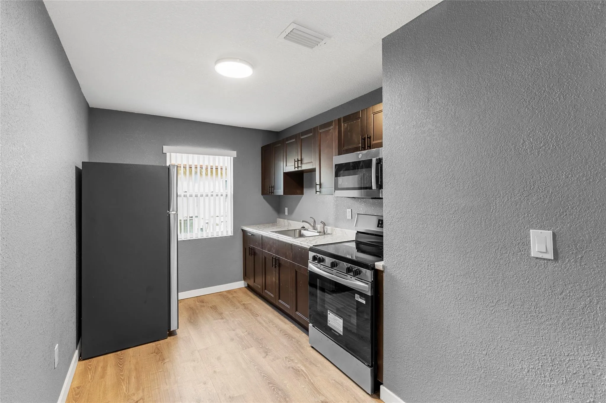 229 NW 12th Ct