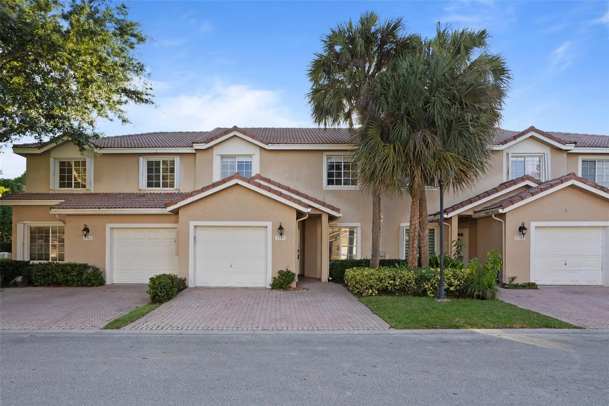 7303 NW 61ST TER, #7303