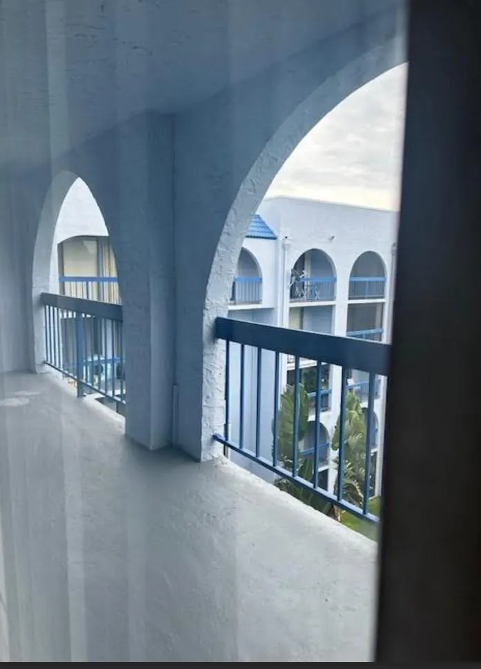 9460 Fontainebleau Blvd, #528