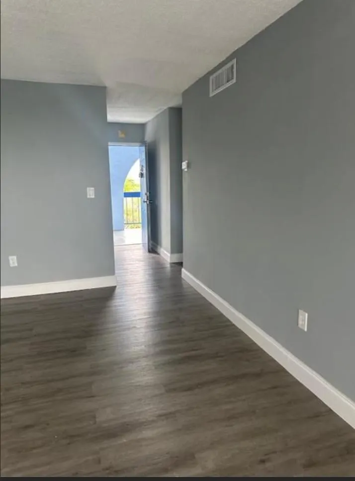 9460 Fontainebleau Blvd, #528