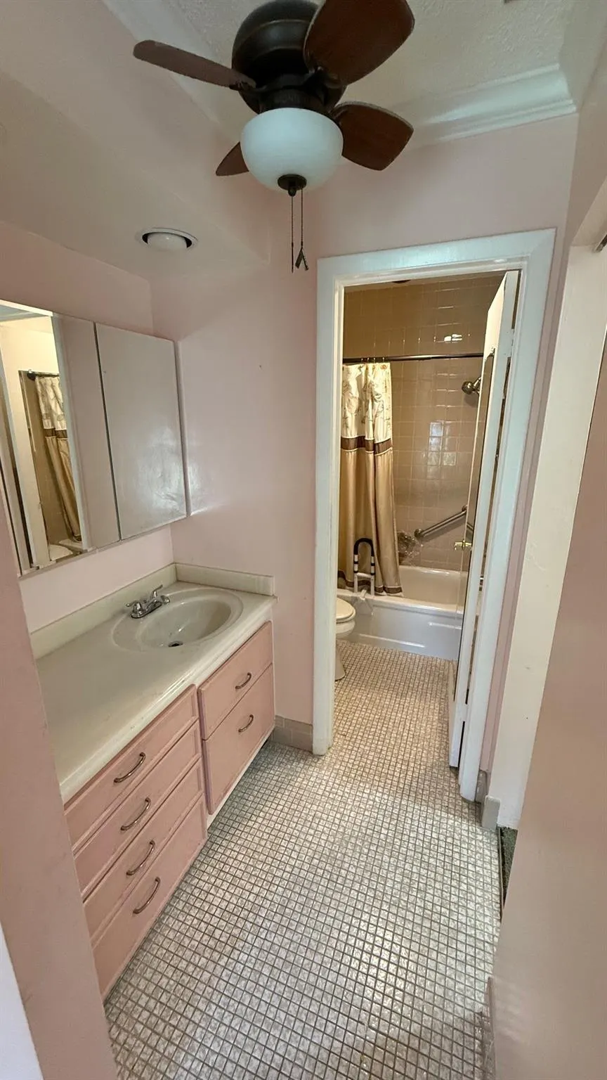 1545 SW 23rd Ter