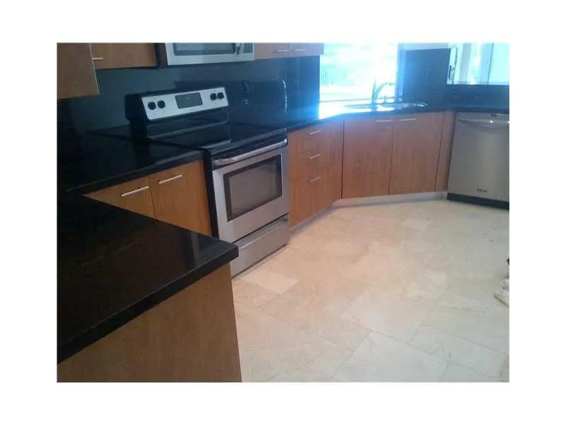 2653 OAKBROOK DR