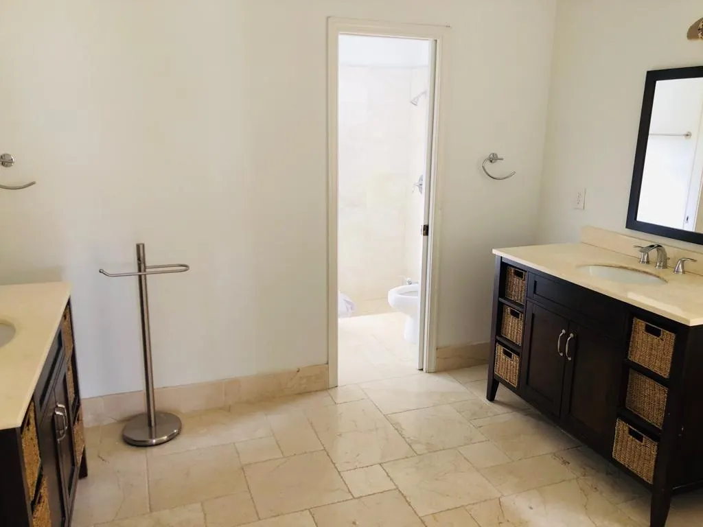 2653 OAKBROOK DR