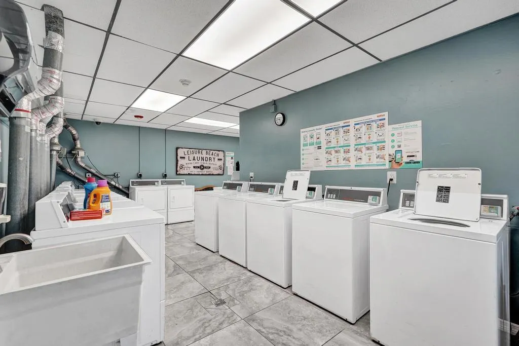 200 S Birch Rd, #305