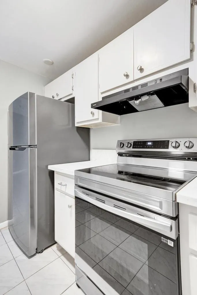 200 S Birch Rd, #305