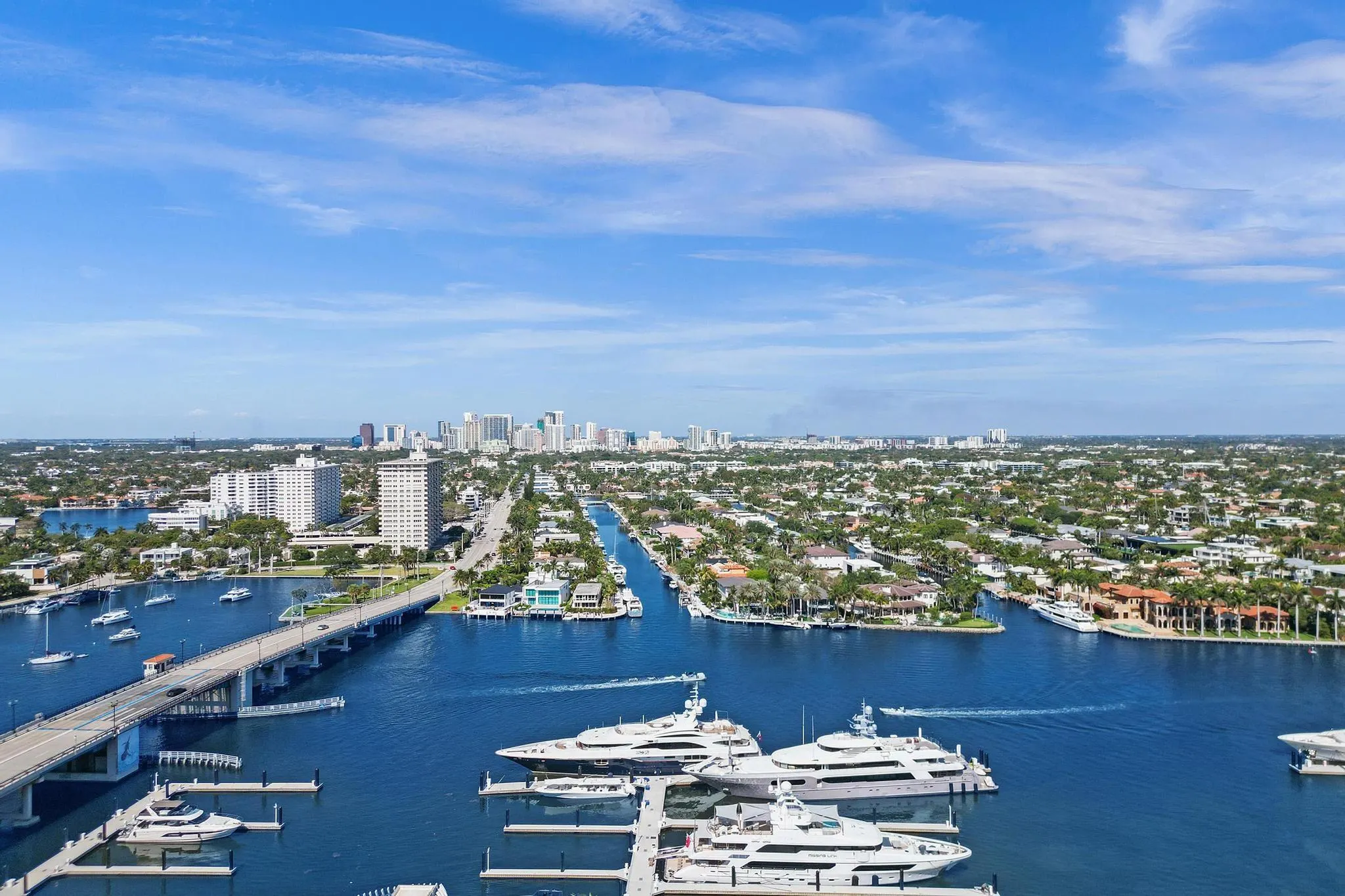 200 S Birch Rd, #305