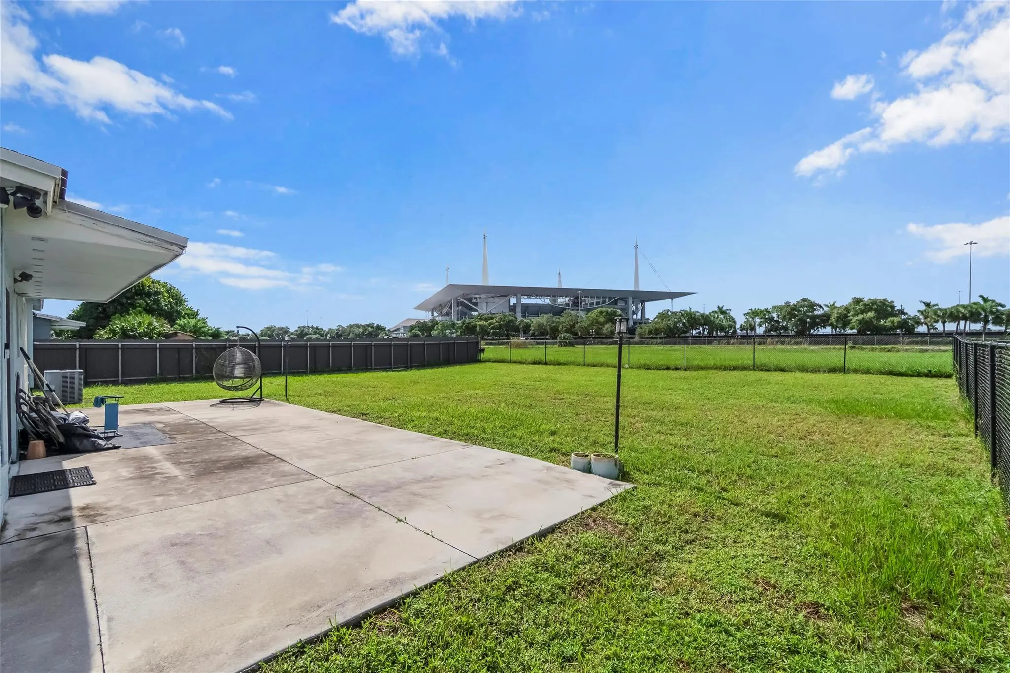 2360 NW 204