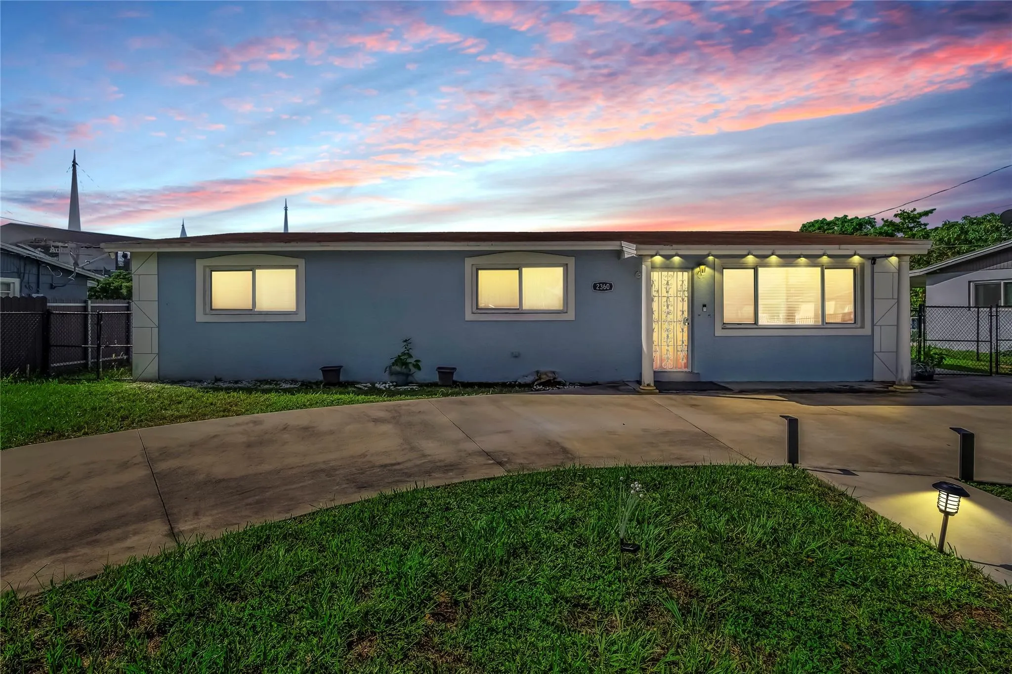 2360 NW 204