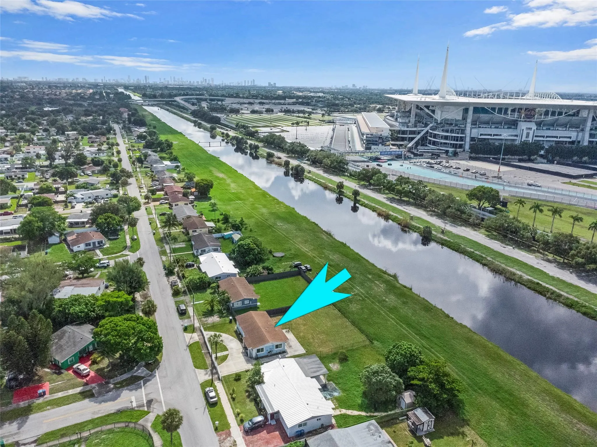 2360 NW 204