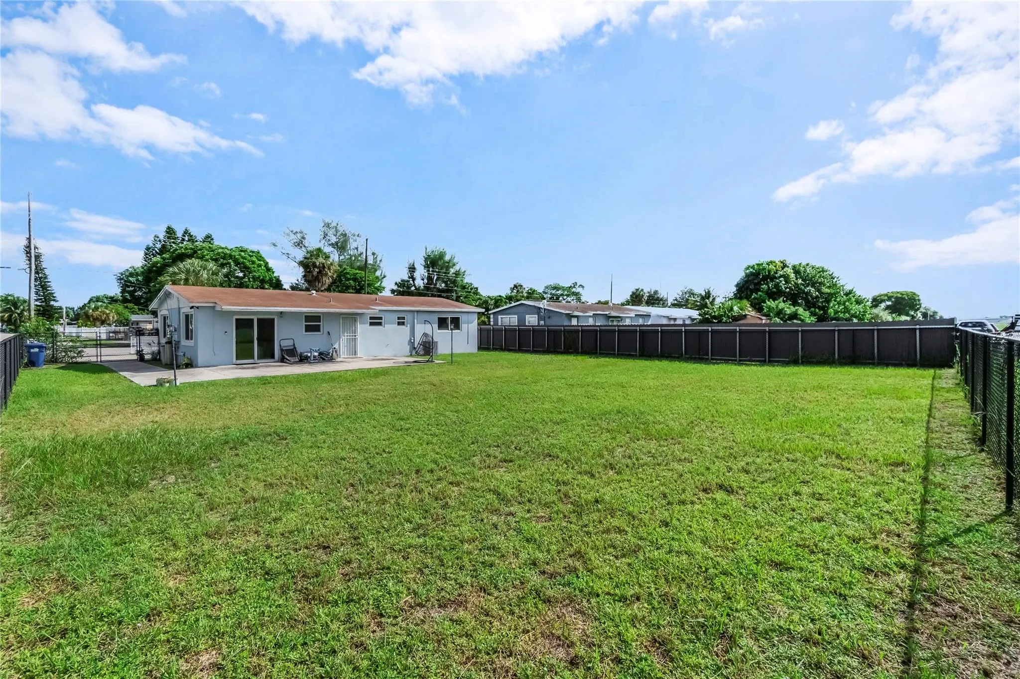 2360 NW 204