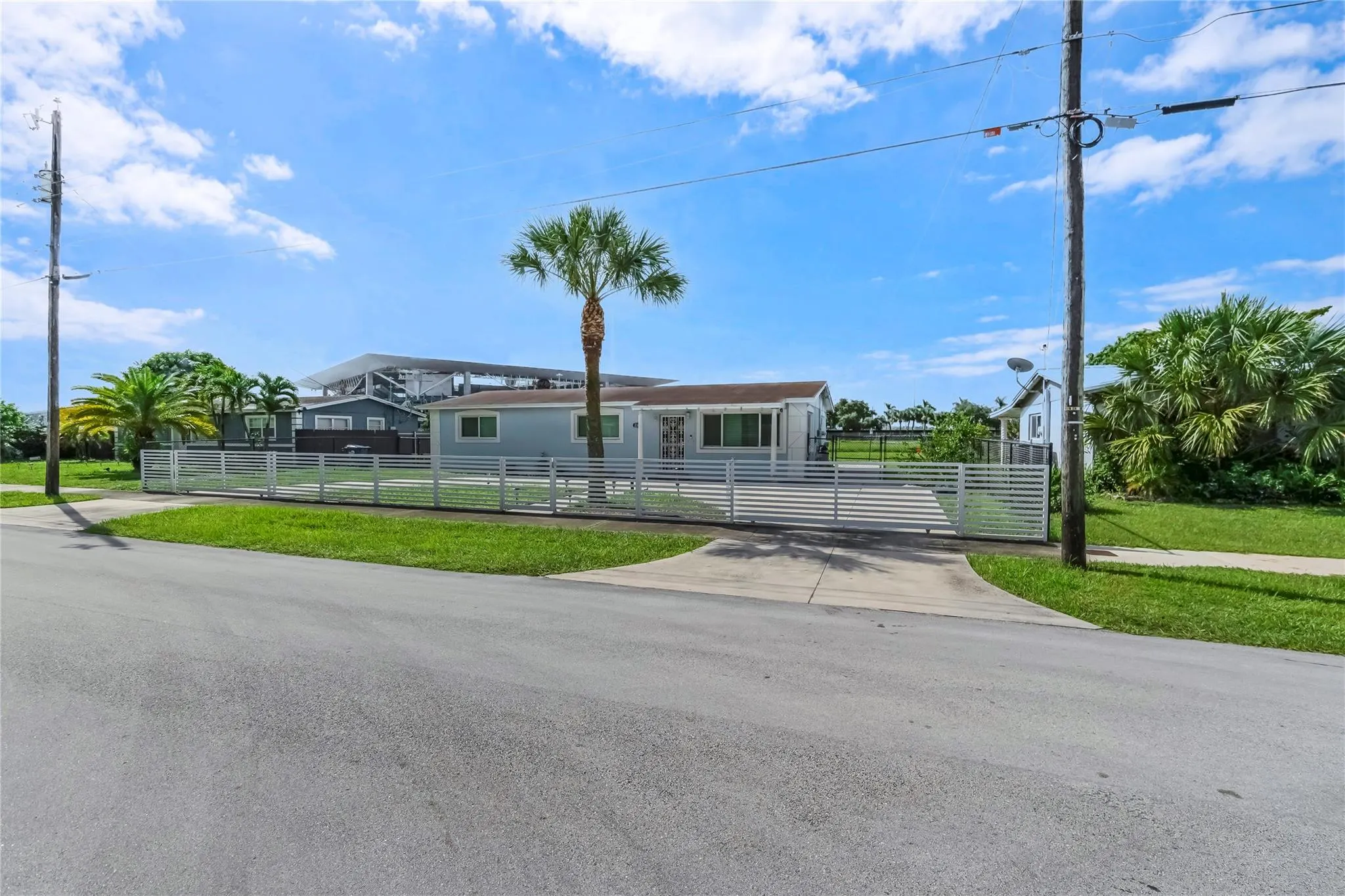 2360 NW 204