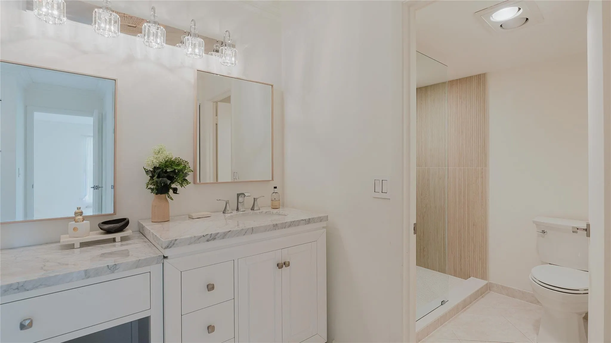 9277 Vista Del Lago, #39B