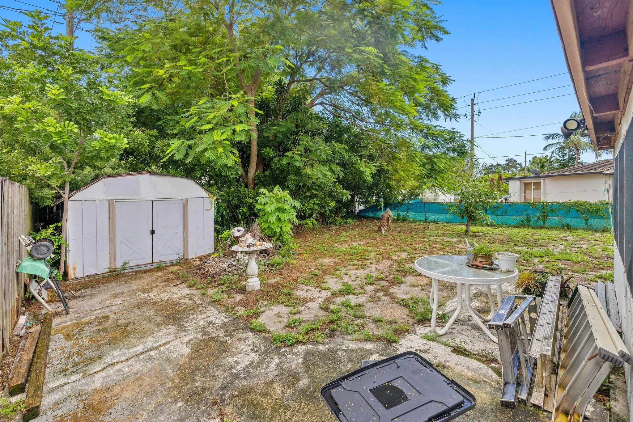 5348 NE 1st Ter