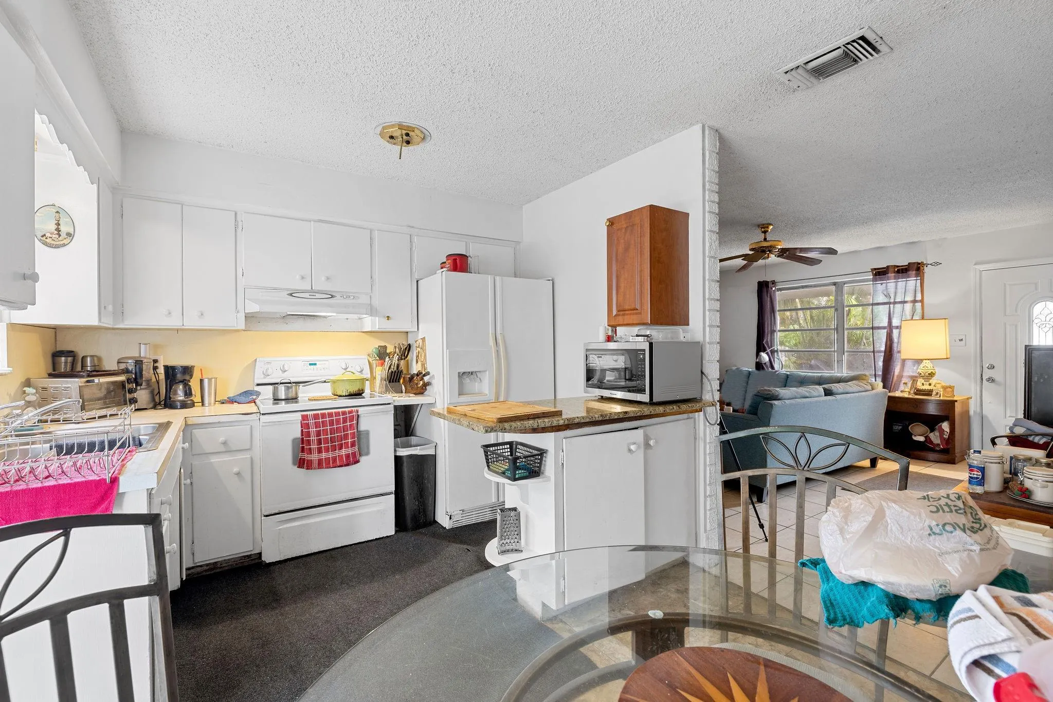 5348 NE 1st Ter