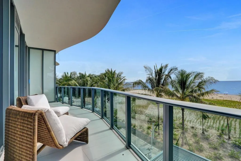 900 N Ocean Blvd., #302