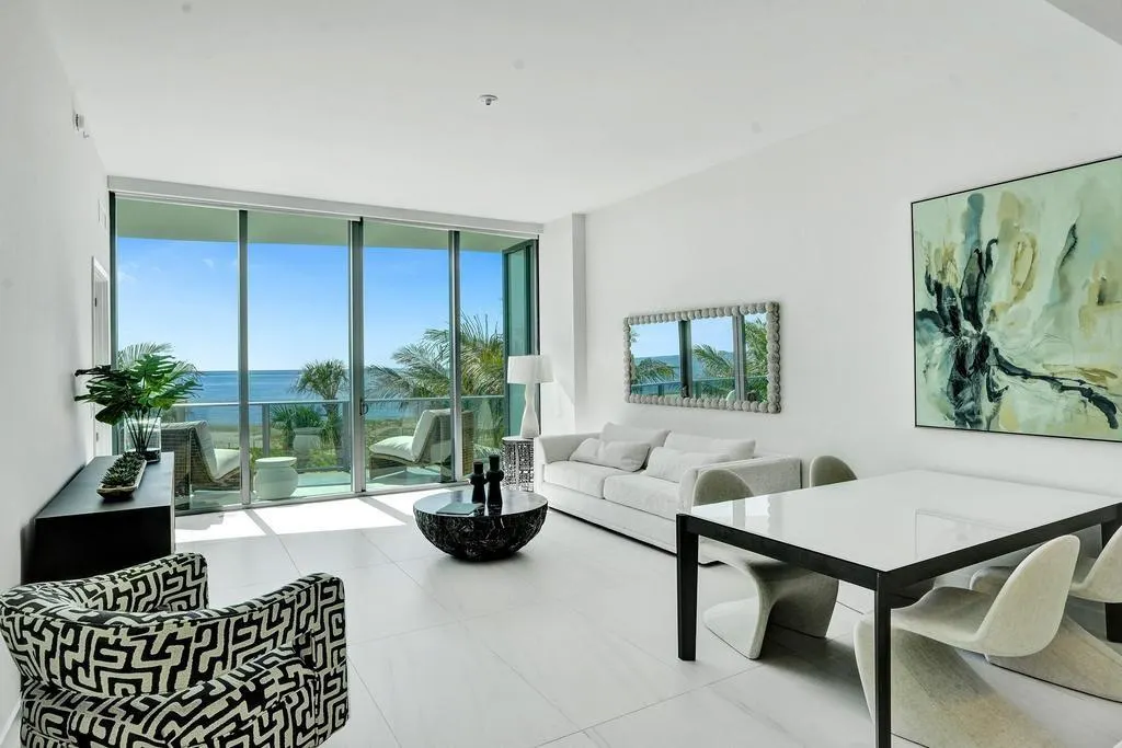 900 N Ocean Blvd., #302