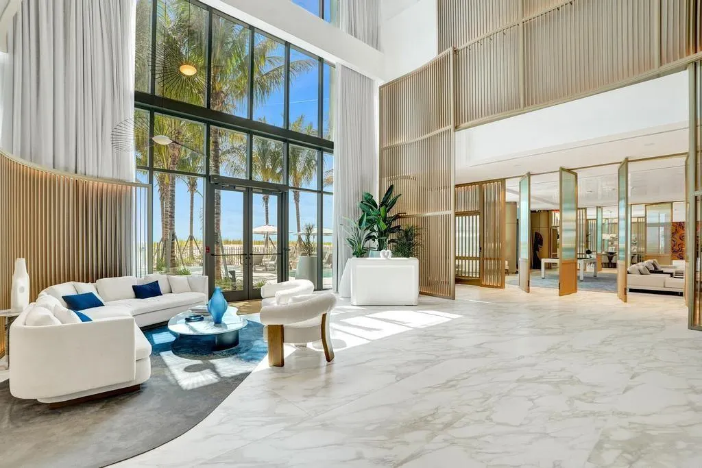 900 N Ocean Blvd., #302
