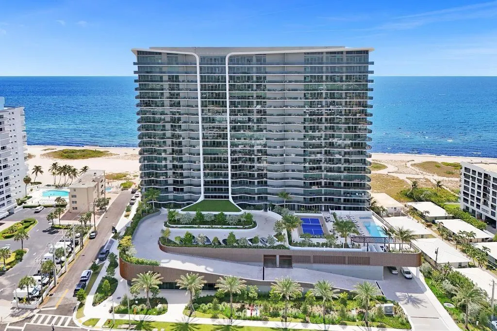 900 N Ocean Blvd., #302