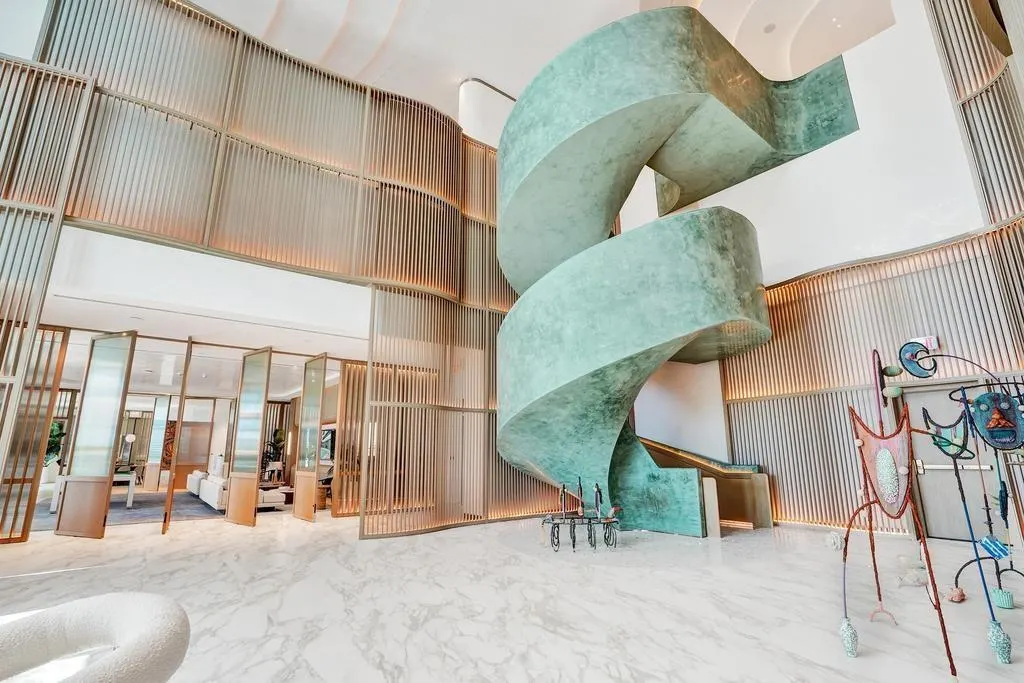 900 N Ocean Blvd., #302