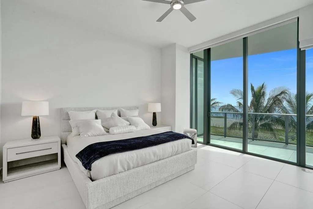 900 N Ocean Blvd., #302