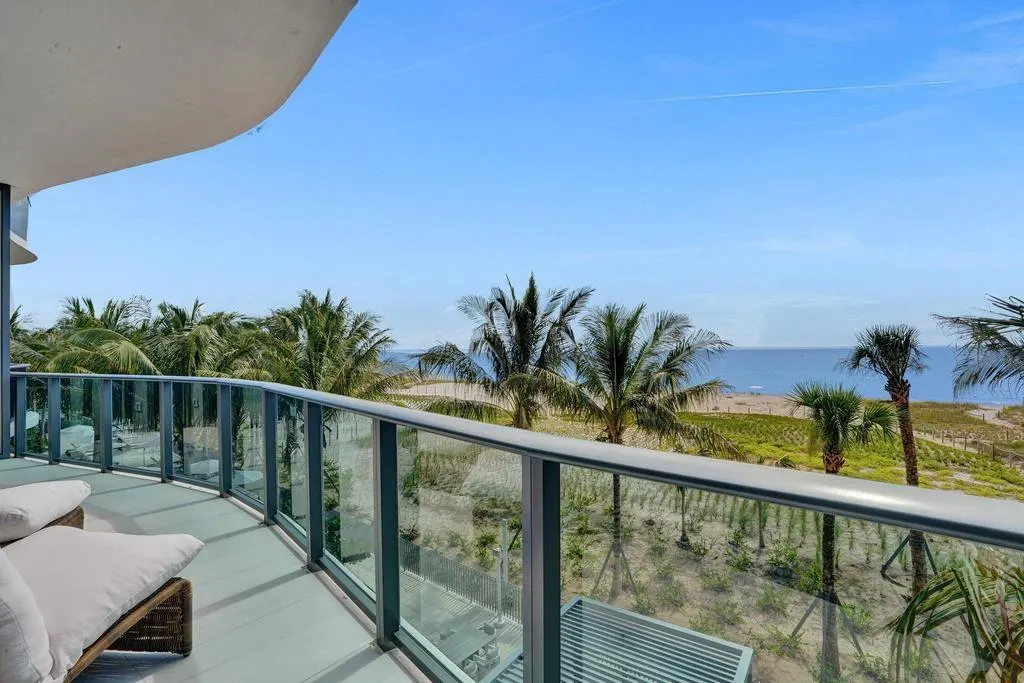 900 N Ocean Blvd., #302
