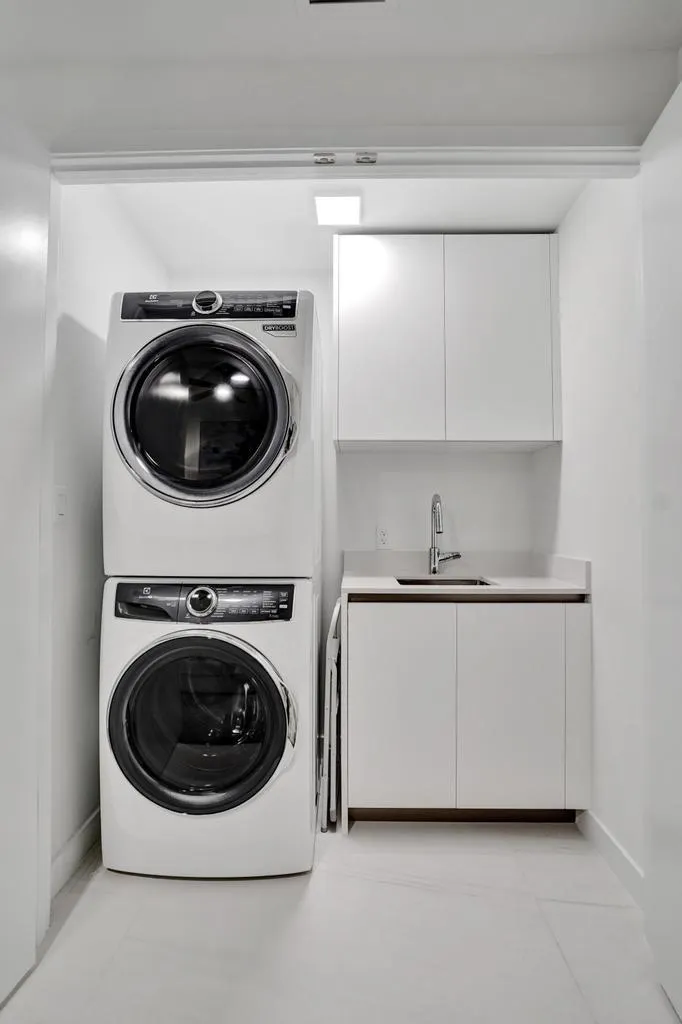 900 N Ocean Blvd., #302
