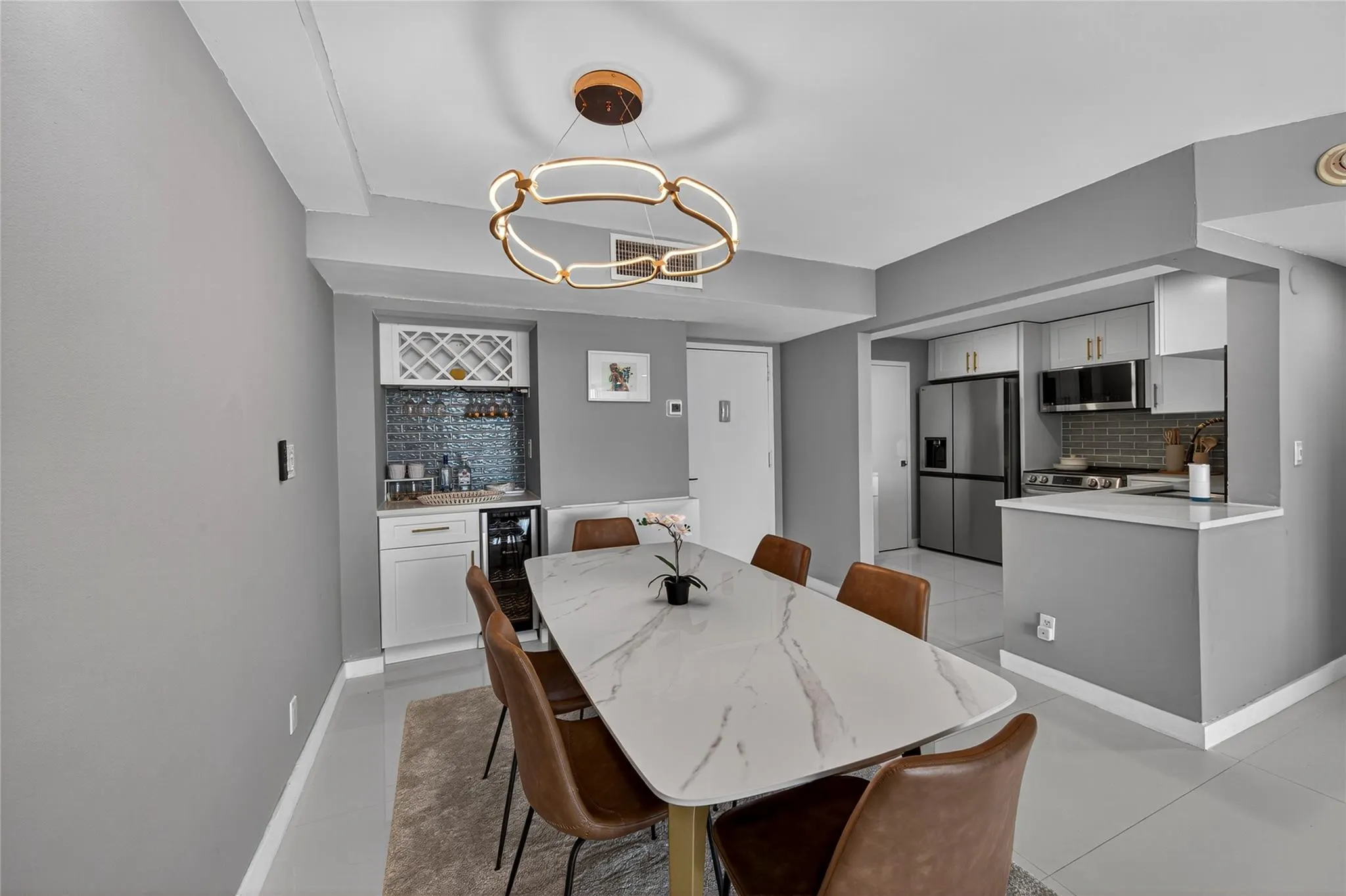 1160 N Federal Hwy, #1022