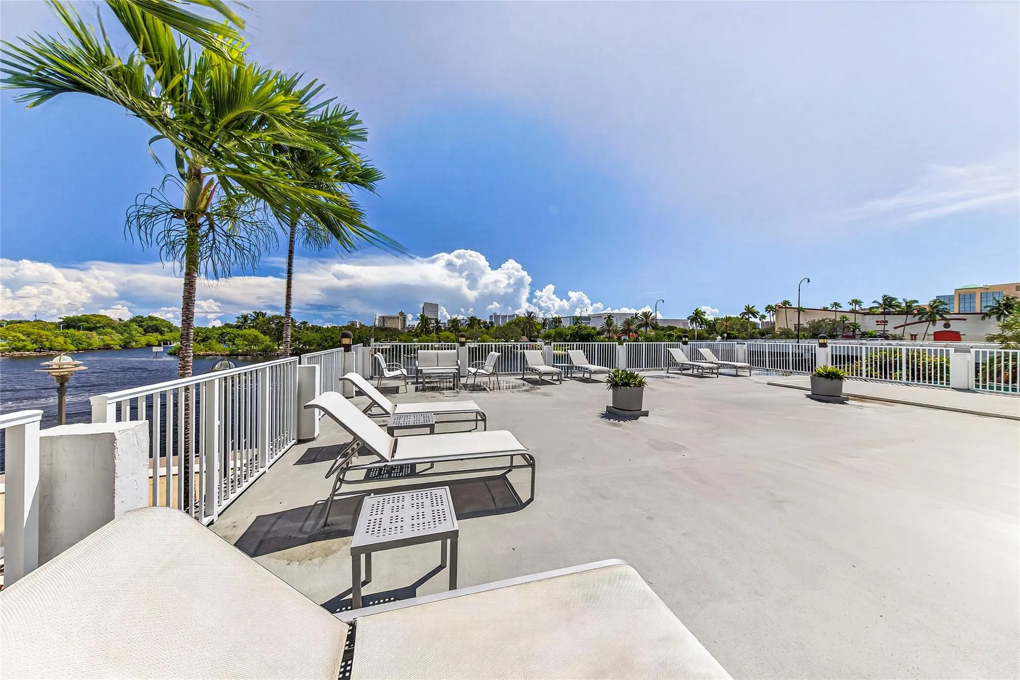 1160 N Federal Hwy, #1022
