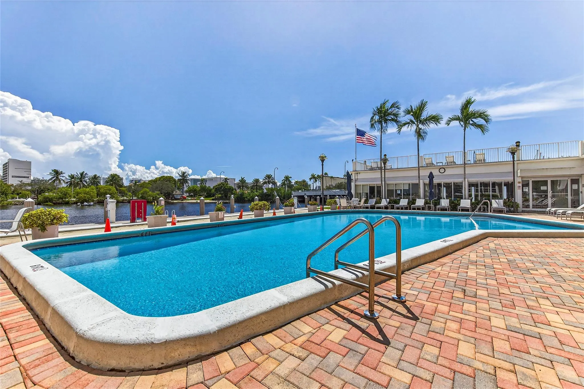 1160 N Federal Hwy, #1022