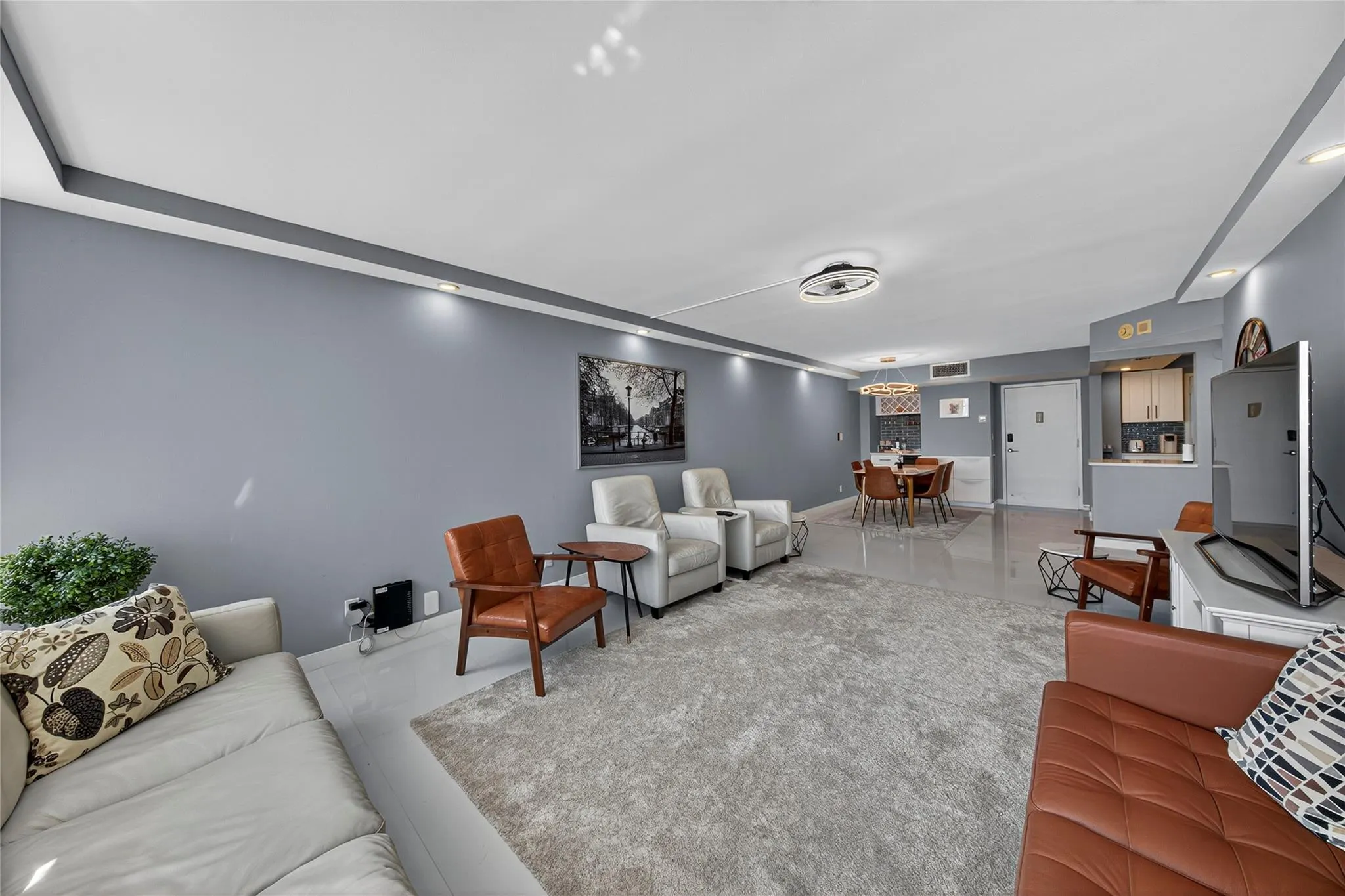 1160 N Federal Hwy, #1022
