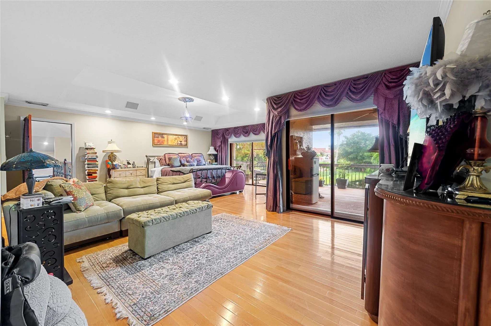 10111 Vestal Ct