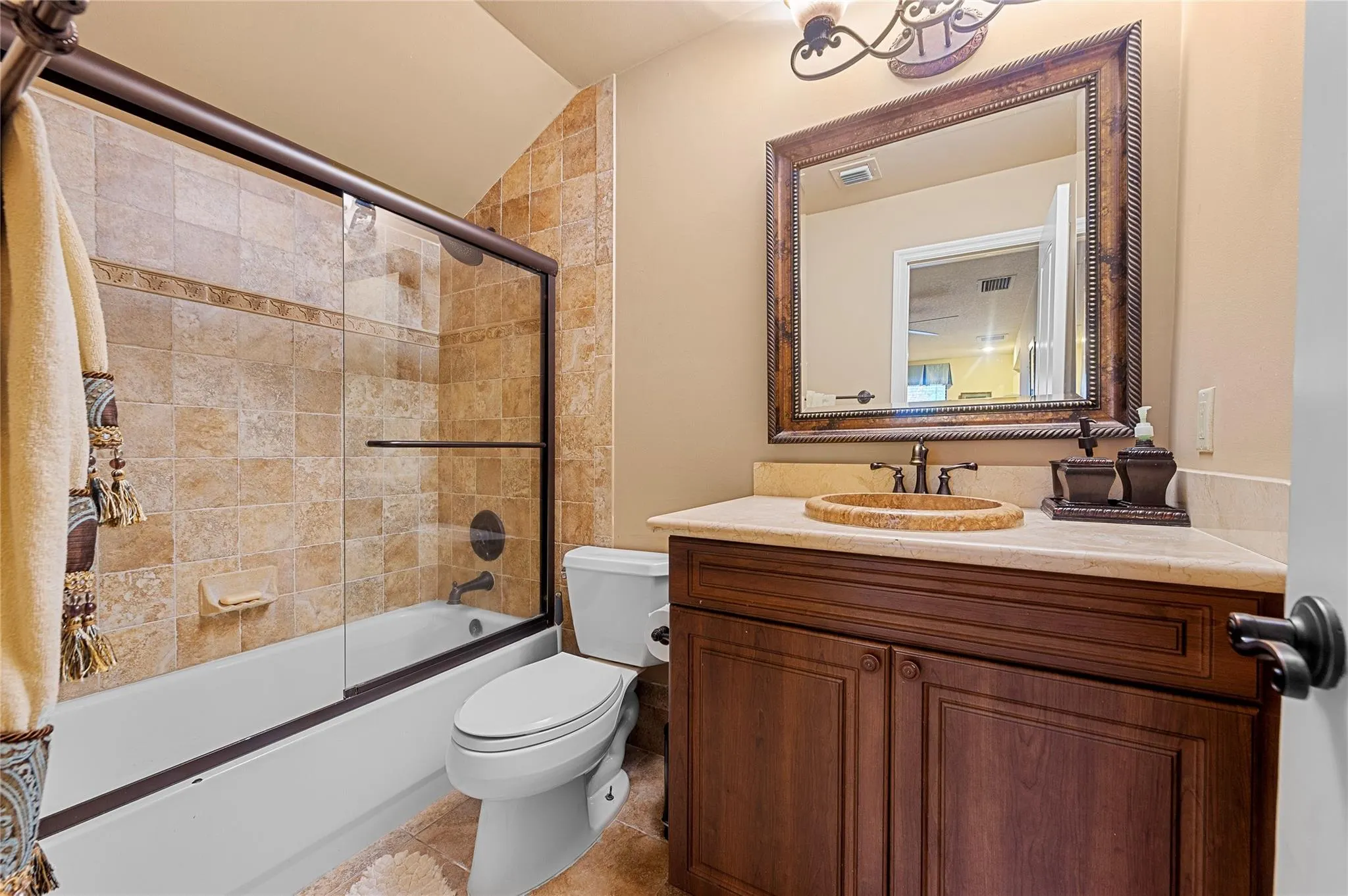 10111 Vestal Ct
