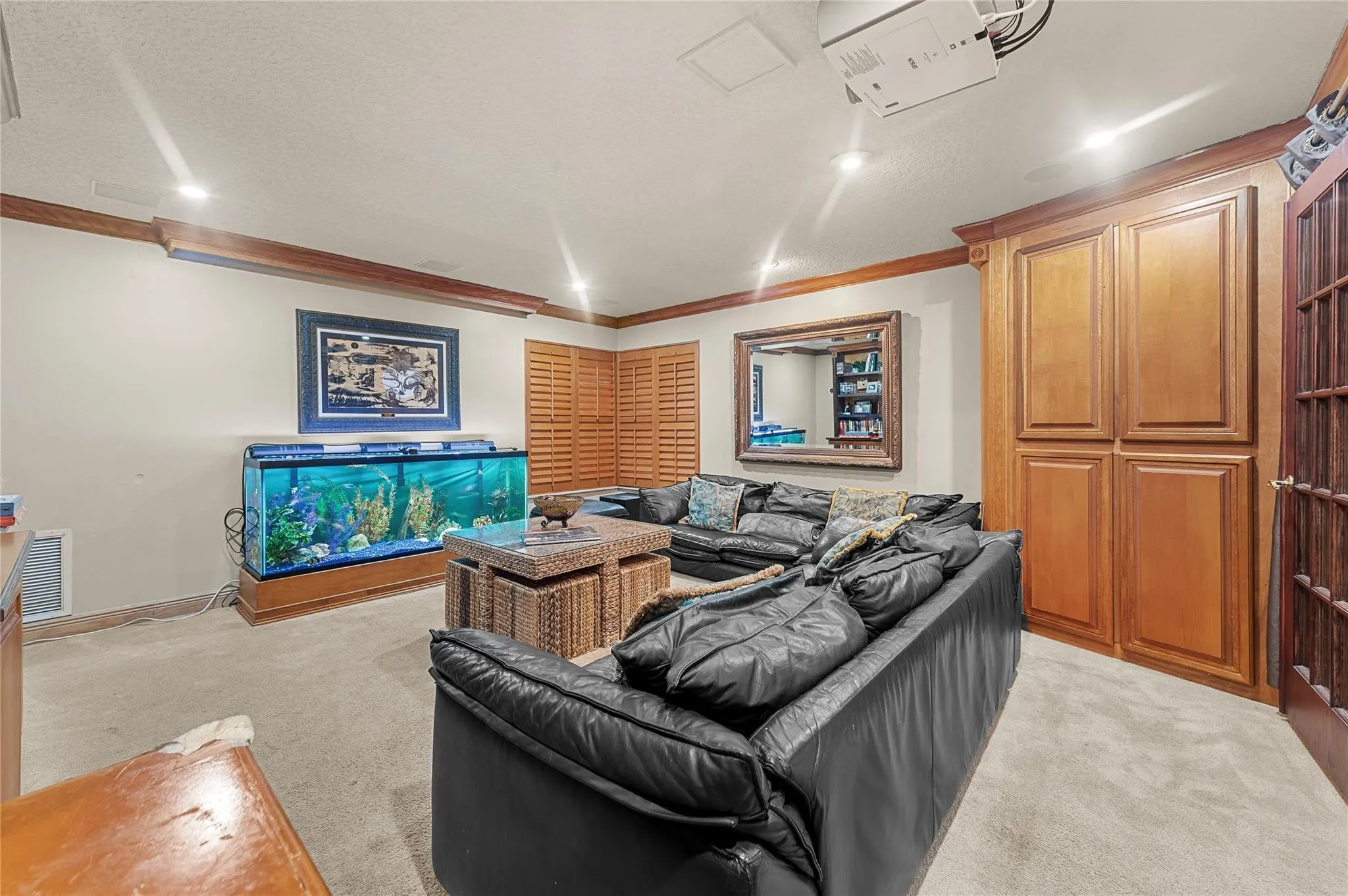 10111 Vestal Ct