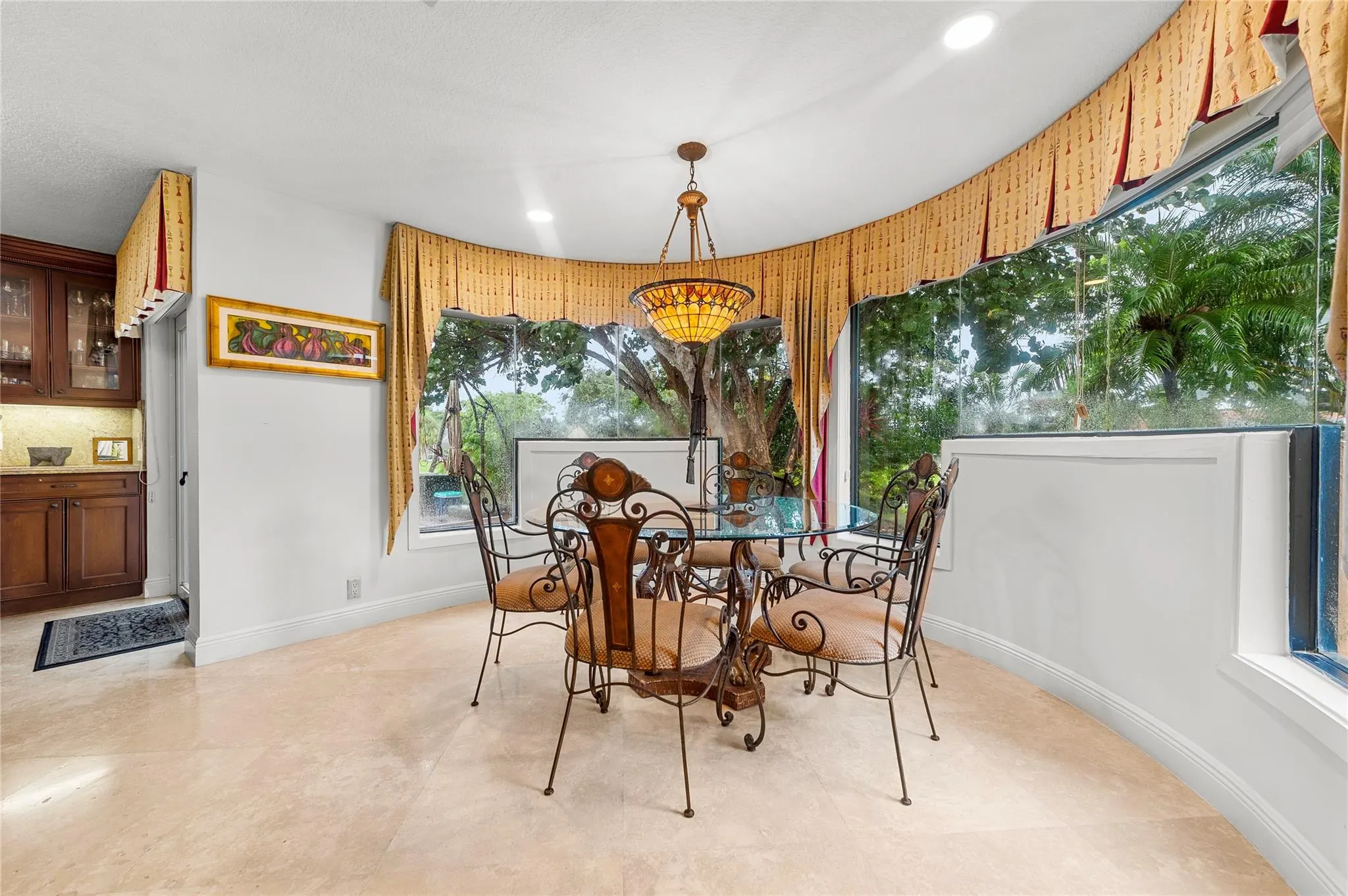 10111 Vestal Ct