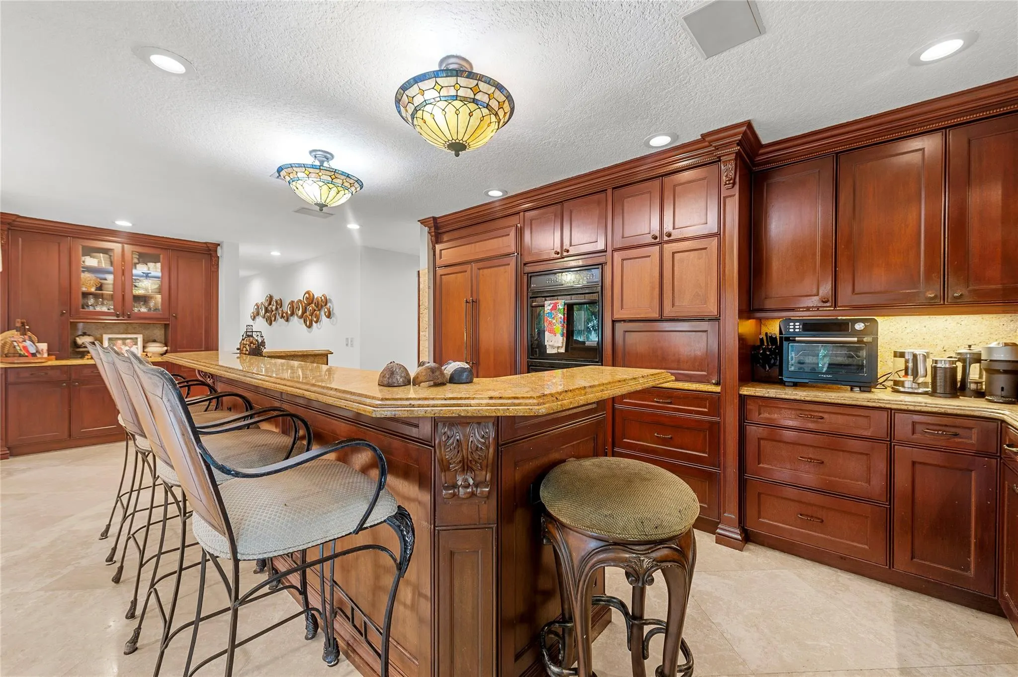 10111 Vestal Ct