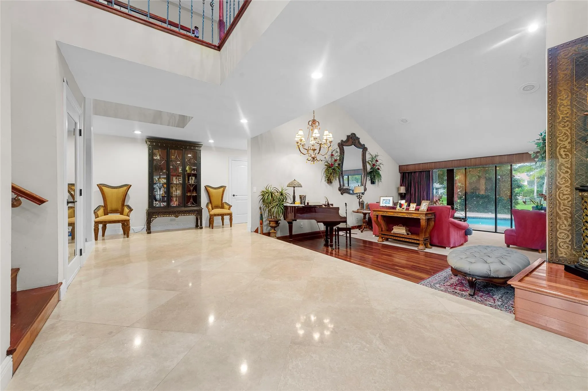 10111 Vestal Ct