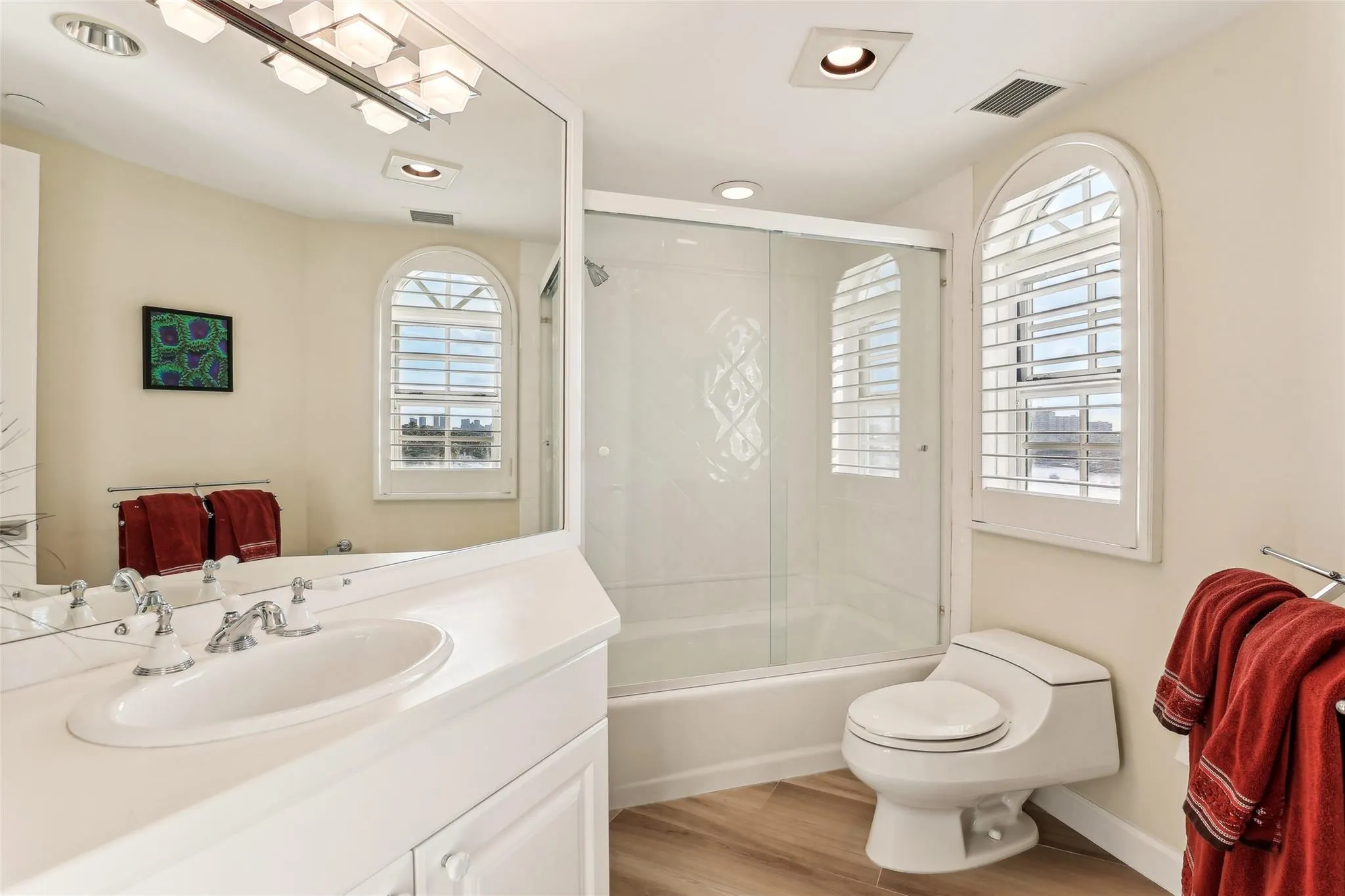 301 N Birch Rd, #6N