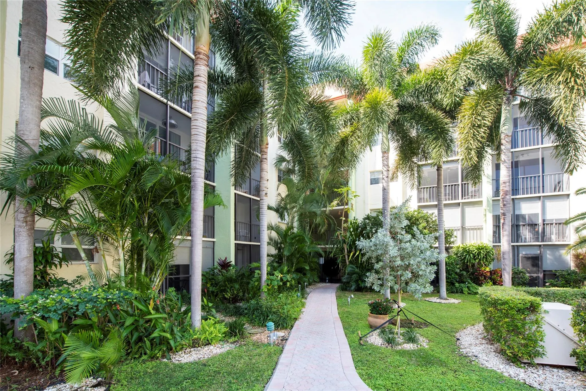 5321 NE 24th Ter, #104A