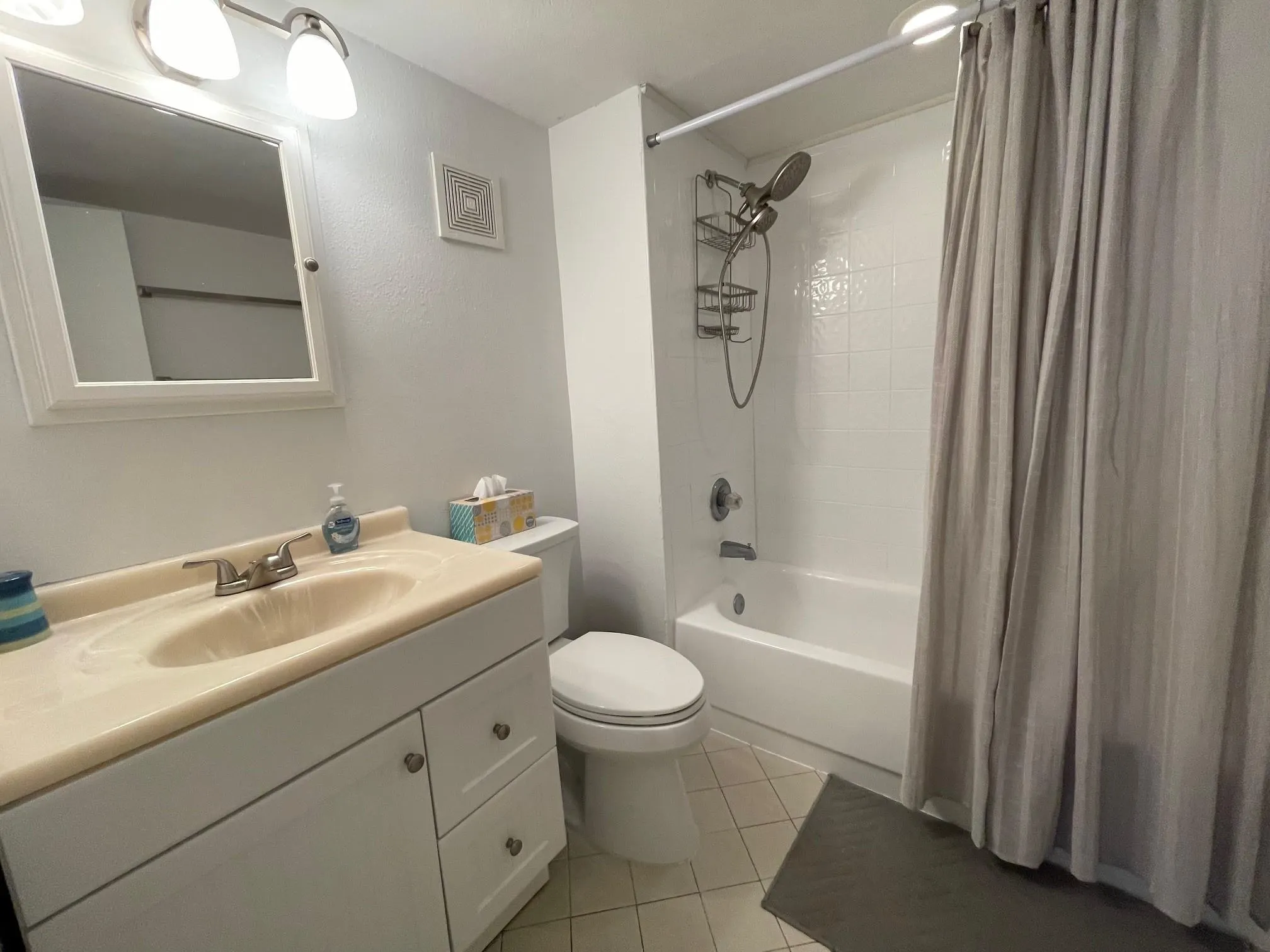 5321 NE 24th Ter, #104A
