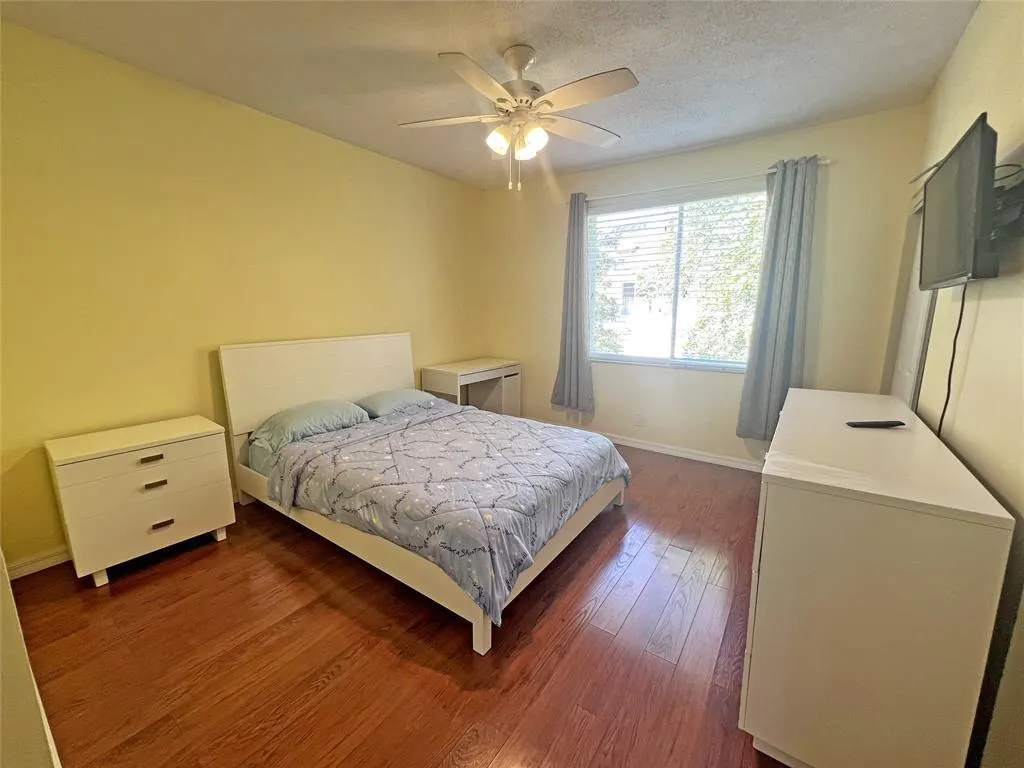 173 SW 96th Ave