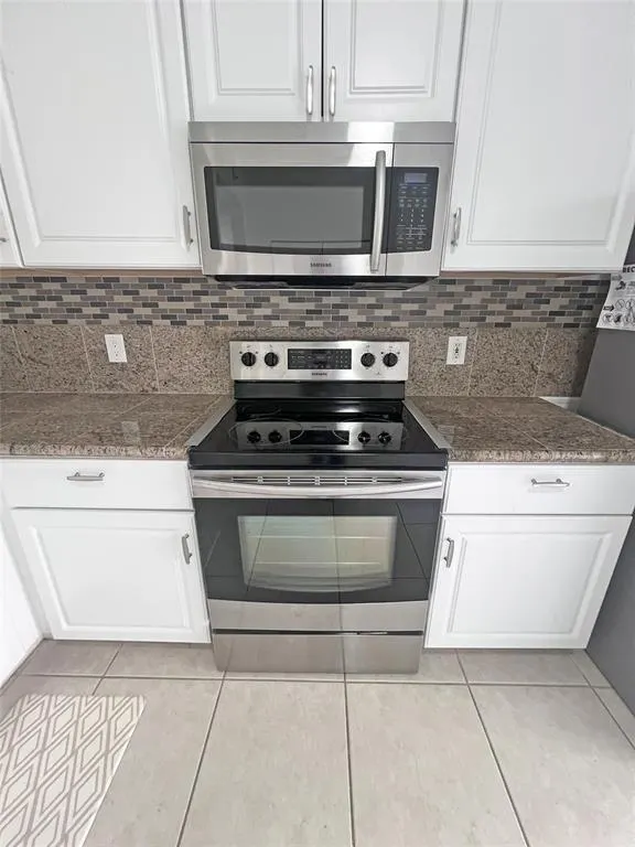 173 SW 96th Ave