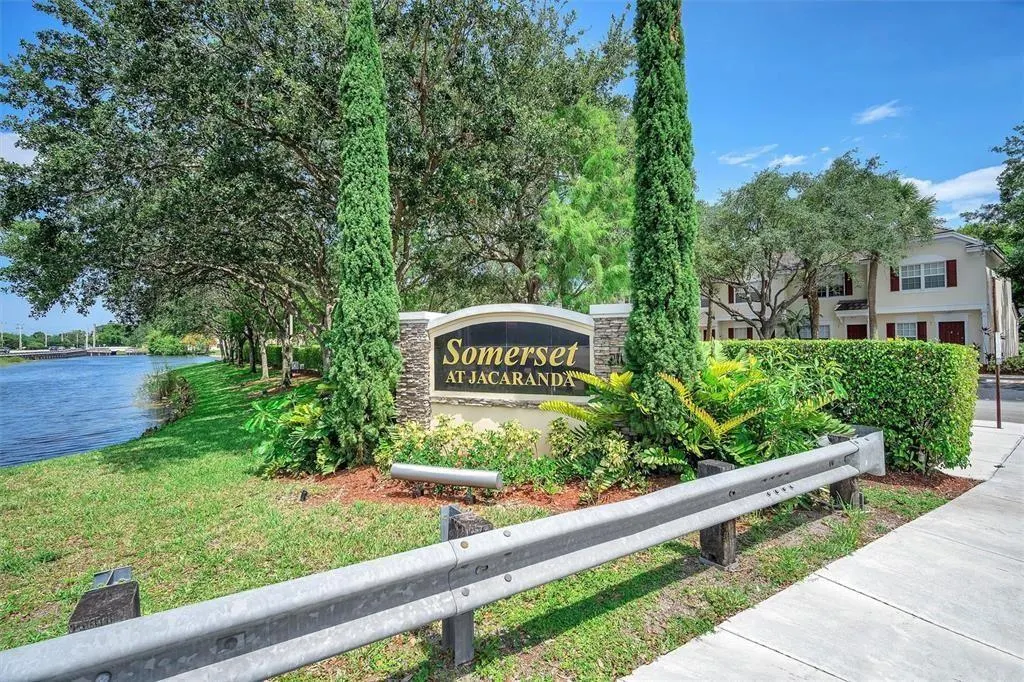 173 SW 96th Ave
