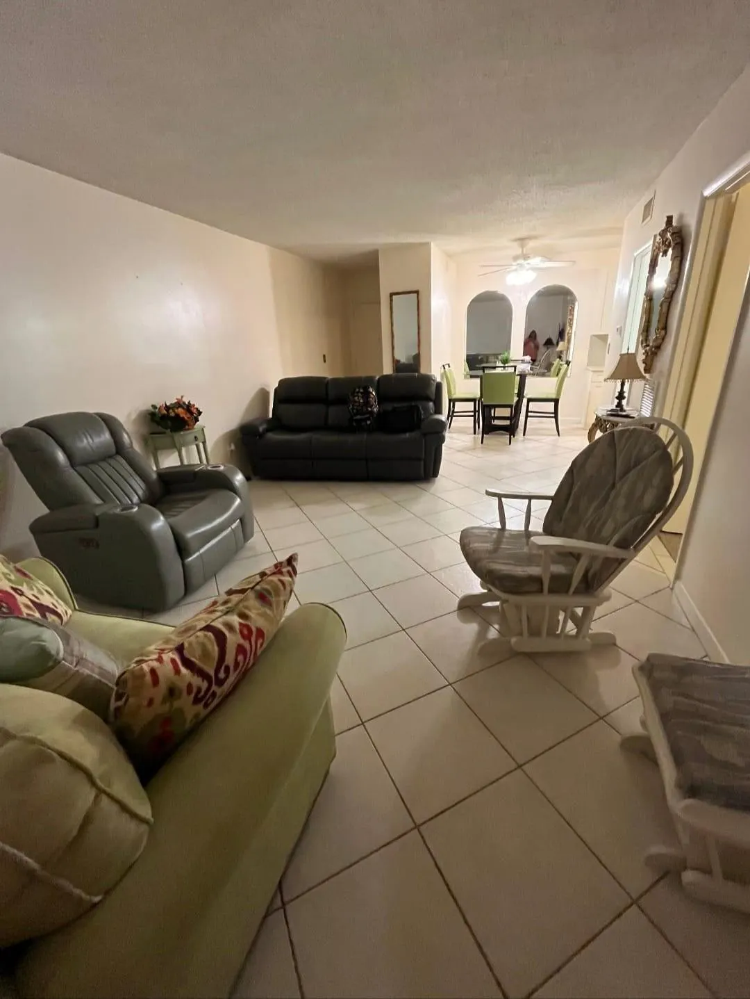 649 W Oakland Park Blvd, #103A