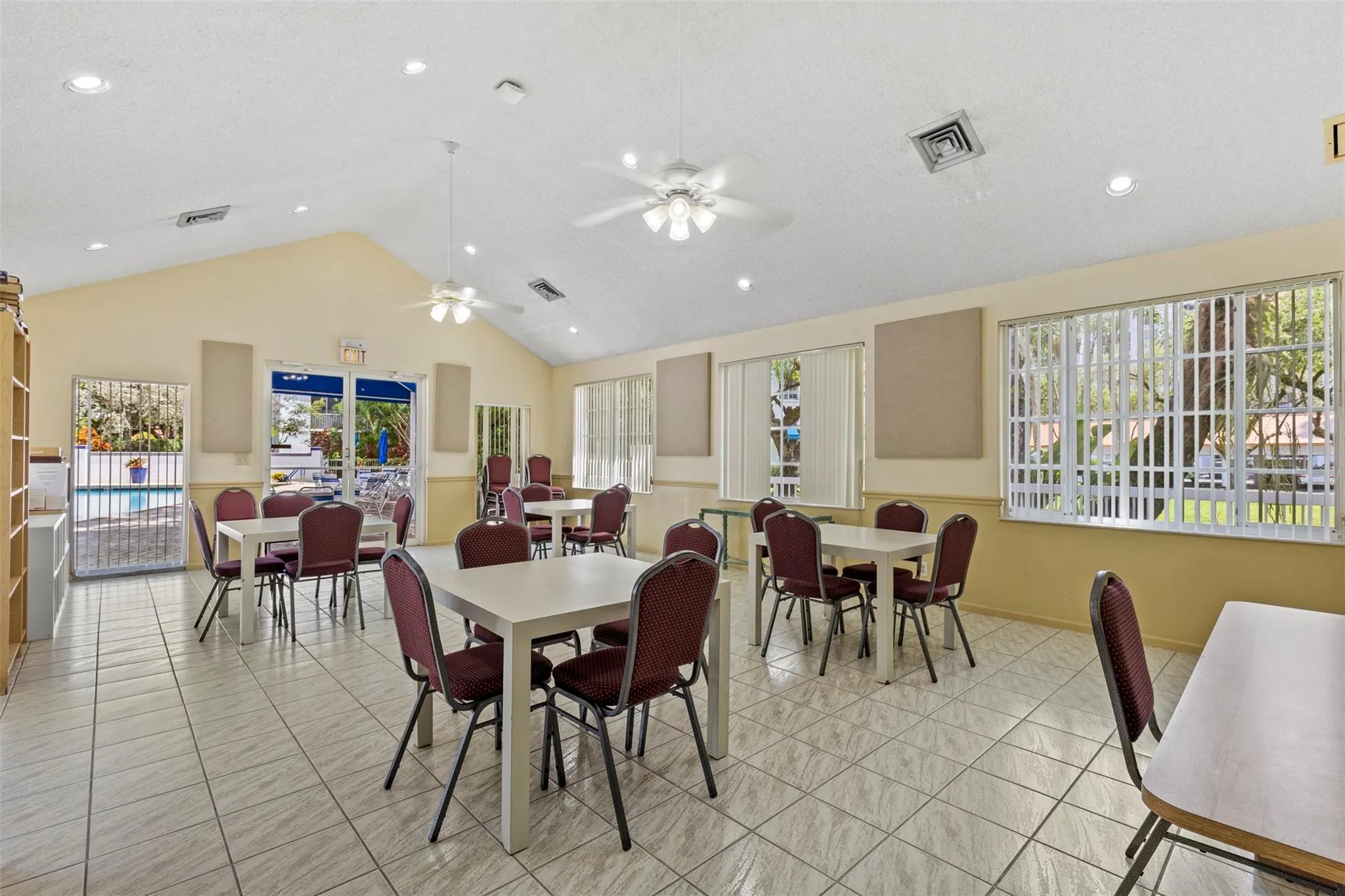 4128 W Palm Aire Dr, #282A