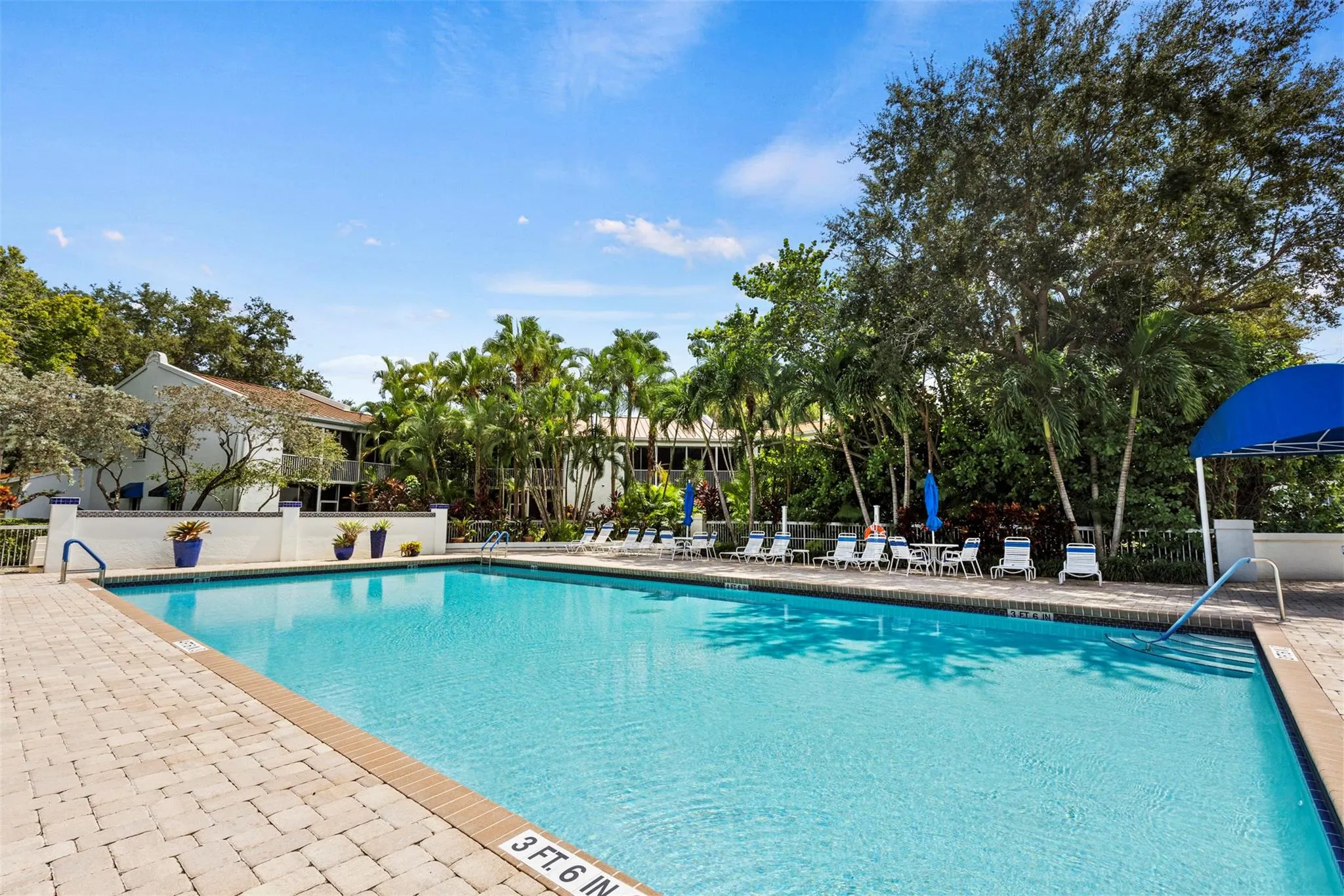 4128 W Palm Aire Dr, #282A