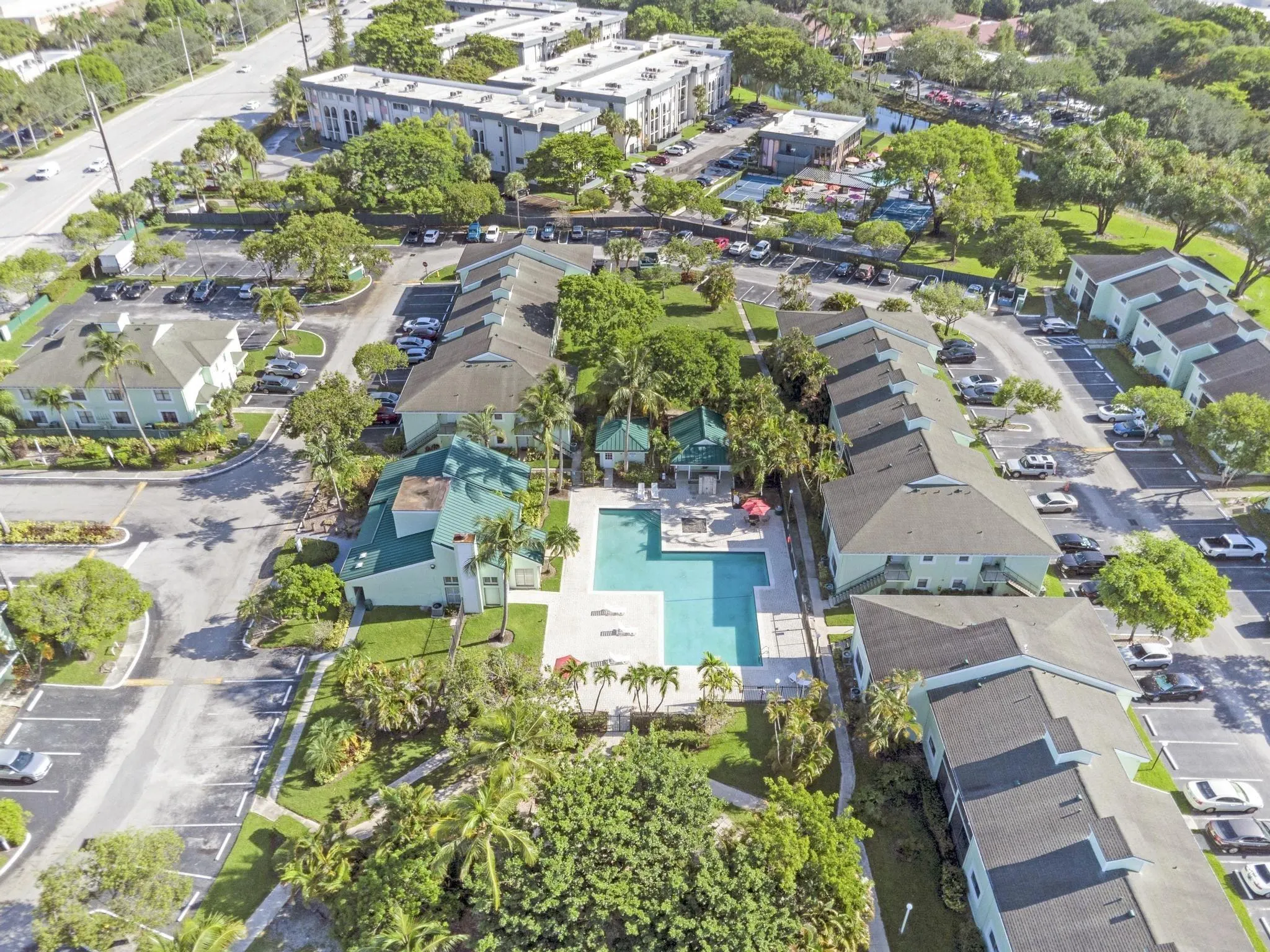 4090 N Pine Island Rd, #303