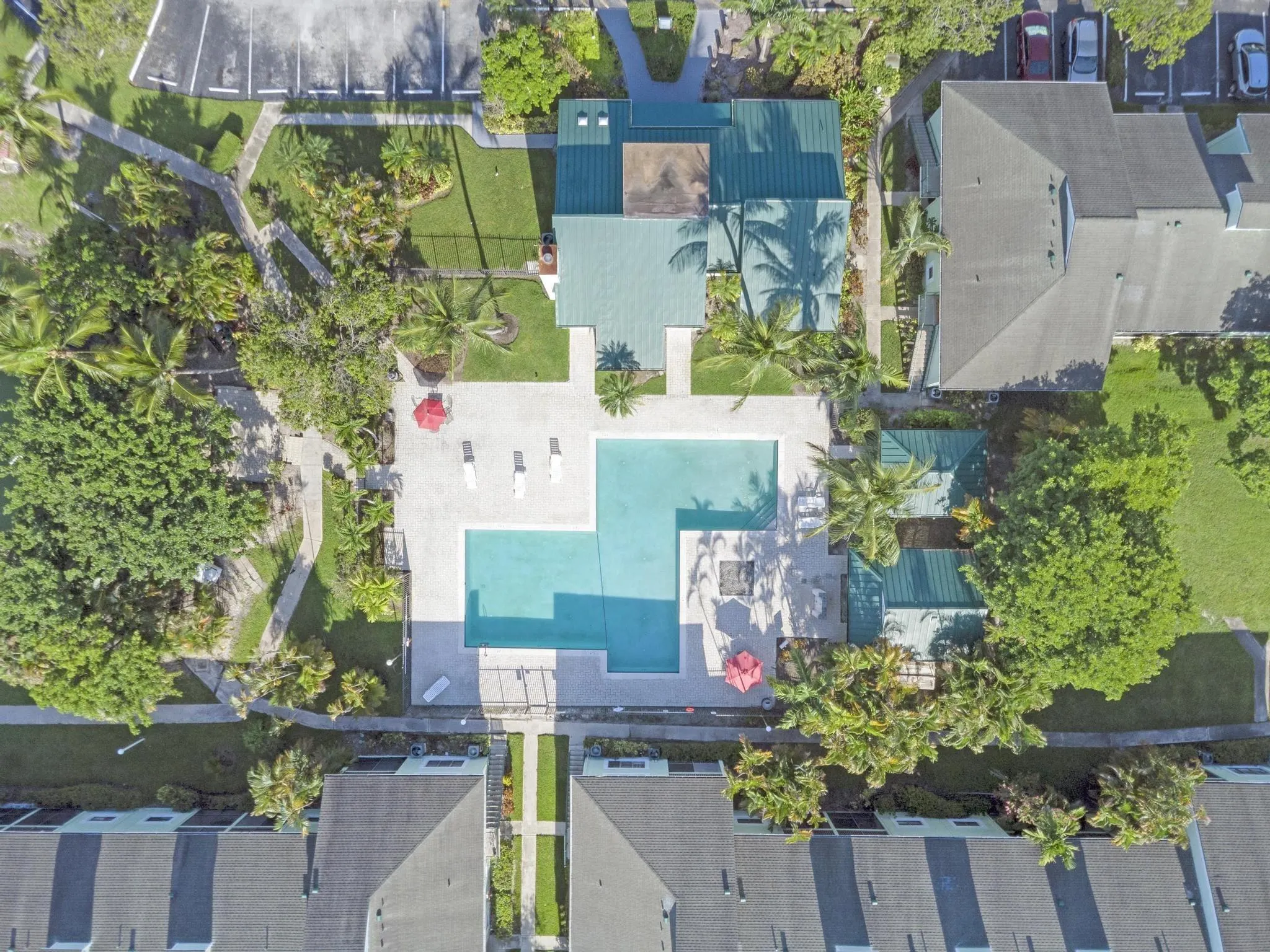 4090 N Pine Island Rd, #303